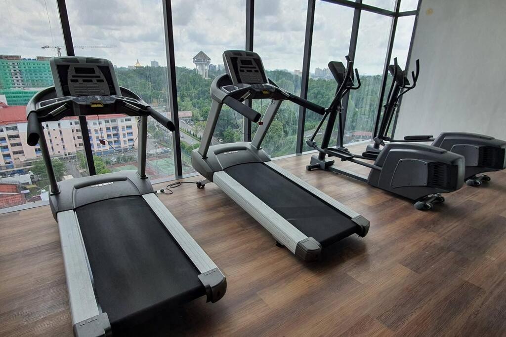 Kozi Square New Sgh Cozy Home Lv5B Kuching Buitenkant foto