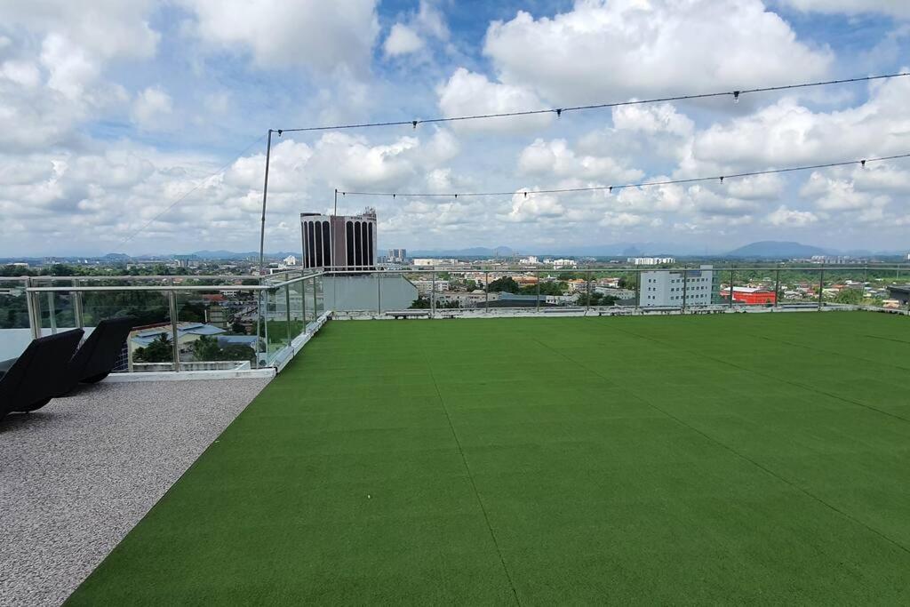 Kozi Square New Sgh Cozy Home Lv5B Kuching Buitenkant foto