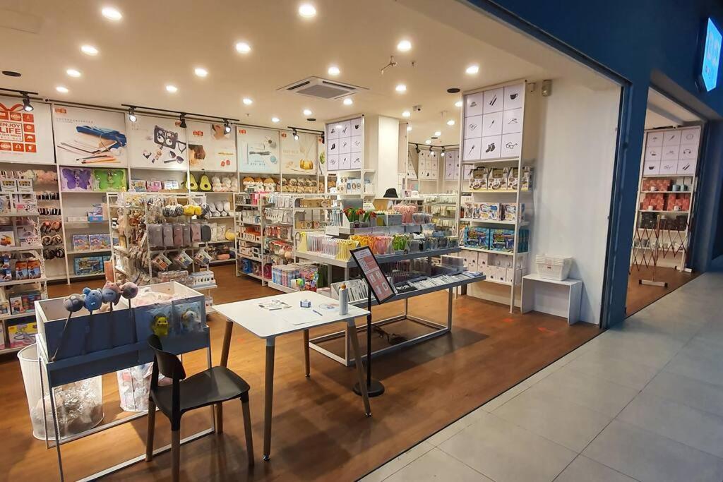 Kozi Square New Sgh Cozy Home Lv5B Kuching Buitenkant foto